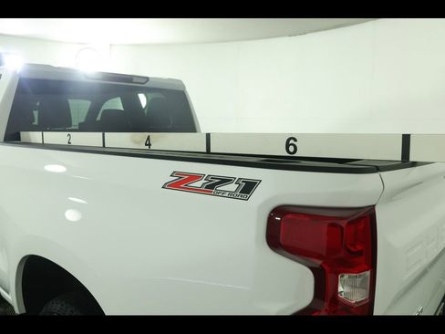 Used 2023 Chevrolet Silverado 1500 RST w/ Z71 Off-Road Package AWD/4WD image 13