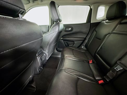 Used 2018 Jeep Compass Latitude w/ Popular Equipment Group image 24