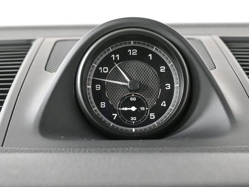 Certified 2026 Porsche Macan image 17