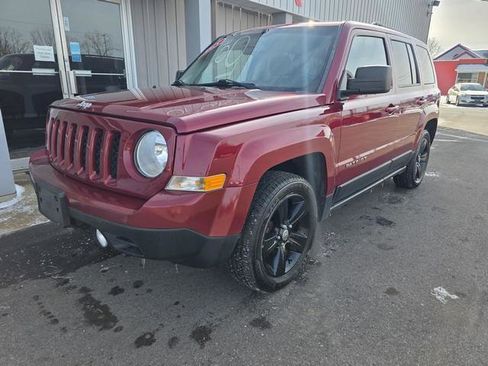 Used 2015 Jeep Patriot Latitude image 4