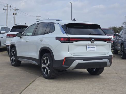 New 2026 Volkswagen Tiguan SE image 3