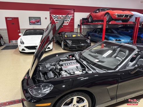 Used 2005 Chevrolet Corvette Convertible w/ Preferred Equipment Group RWD image 34
