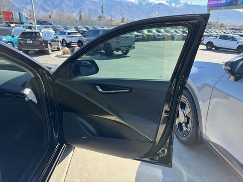 Certified 2023 Kia Niro Wave w/ Wave Preserve Package image 32