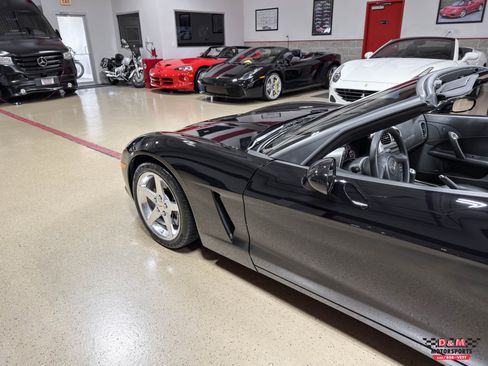 Used 2005 Chevrolet Corvette Convertible w/ Preferred Equipment Group RWD image 36