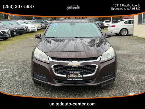 Used 2015 Chevrolet Malibu LT w/ Power Convenience Package image 6
