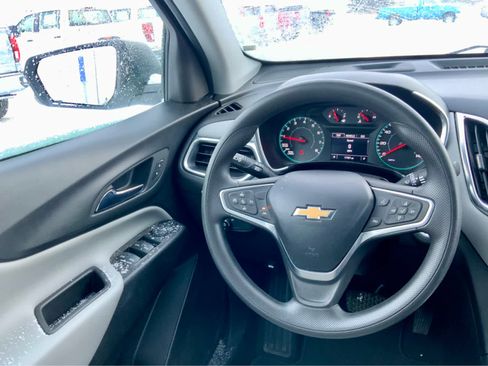 Certified 2022 Chevrolet Equinox LS image 33