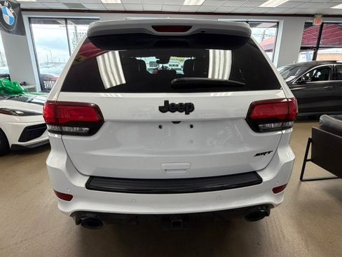 Used 2021 Jeep Grand Cherokee SRT image 12