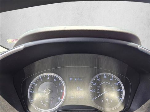 Used 2019 Hyundai Santa Fe SE AWD/4WD image 9
