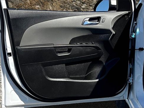 Used 2019 Chevrolet Sonic LT image 22