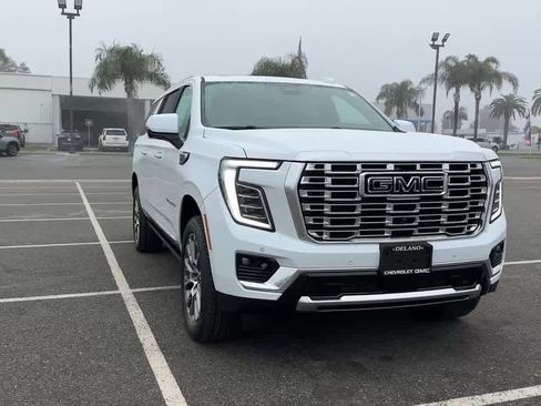 New 2026 GMC Yukon XL Denali w/ Sun & Power Step Package image 4