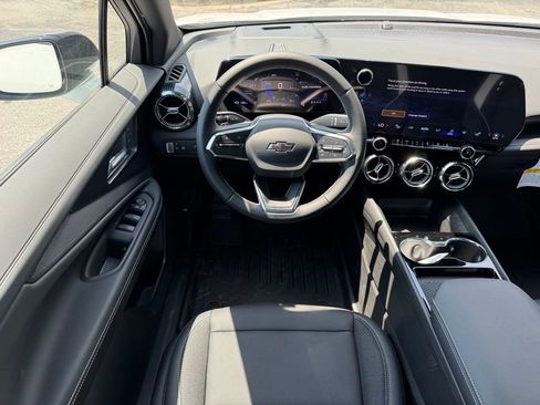 New 2025 Chevrolet Blazer EV LT image 16