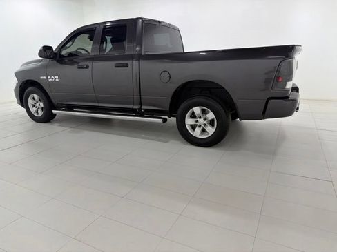 Used 2018 RAM 1500 Express AWD/4WD image 2