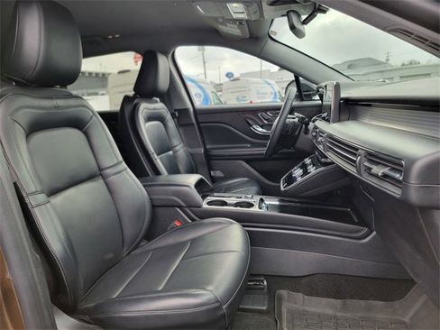 Certified 2022 Lincoln Corsair AWD w/ Equipment Group 101A image 24