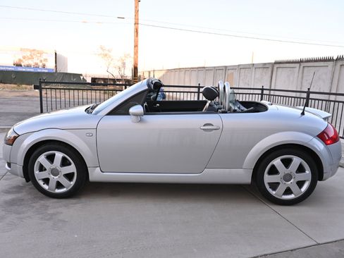 Used 2001 Audi TT 1.8T FWD image 4