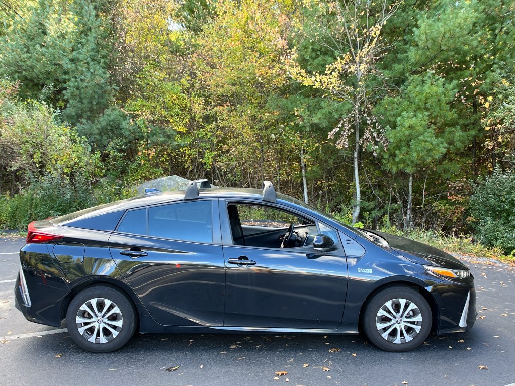 Used 2022 Toyota Prius Prime XLE FWD image 7
