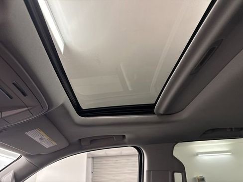 Used 2020 GMC Yukon XL SLT AWD/4WD image 31