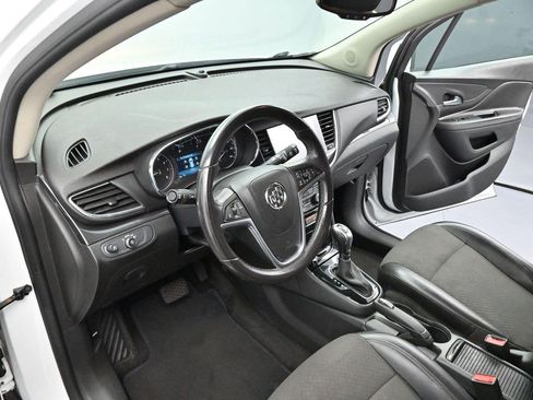 Used 2021 Buick Encore Preferred FWD image 12