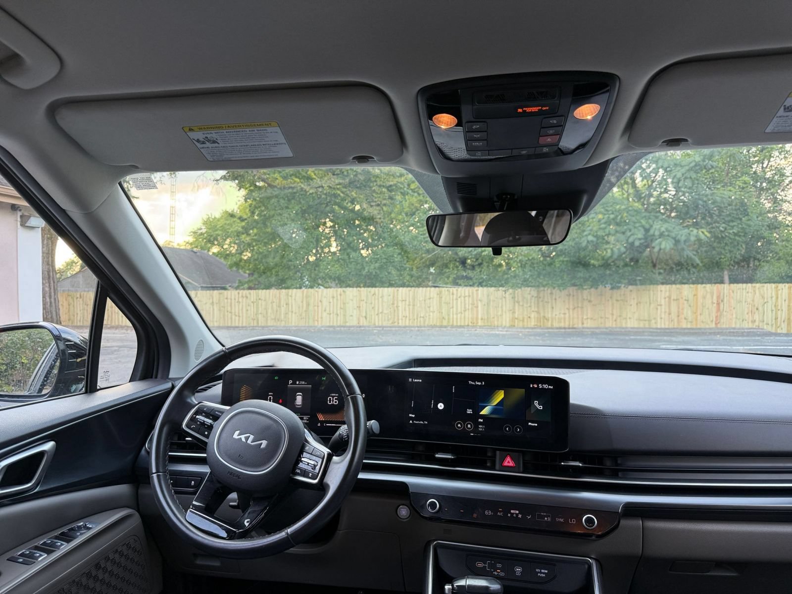 Used 2026 Kia Carnival FWD image 36