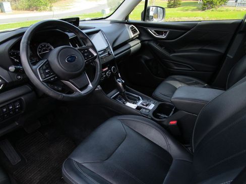 Used 2019 Subaru Forester Touring AWD/4WD image 13