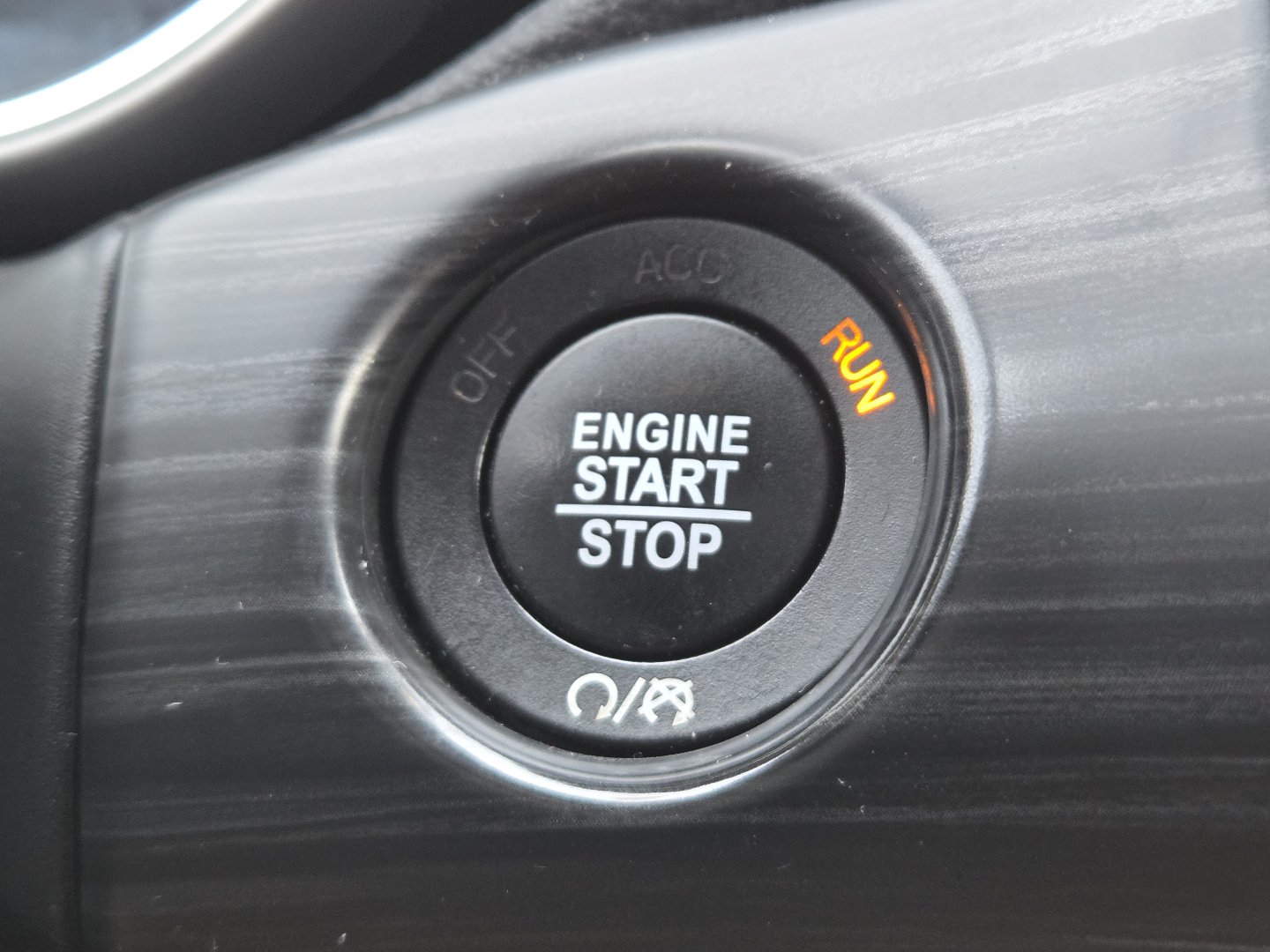 Used 2019 Jeep Grand Cherokee Altitude AWD/4WD image 33
