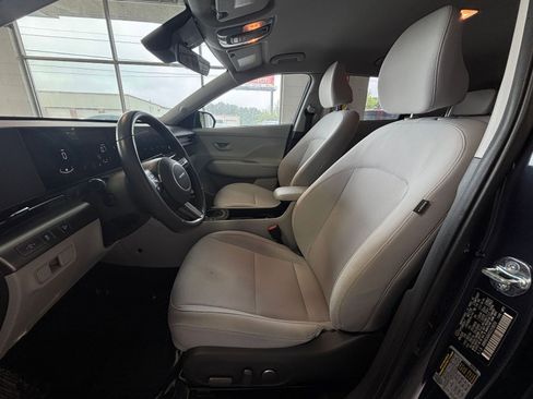 Used 2025 Hyundai Kona SEL FWD image 30