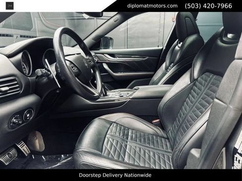 Used 2019 Maserati Levante GranSport AWD/4WD image 18