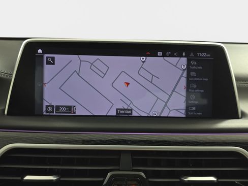 Used 2022 BMW 750i xDrive w/ Executive Package AWD/4WD image 25