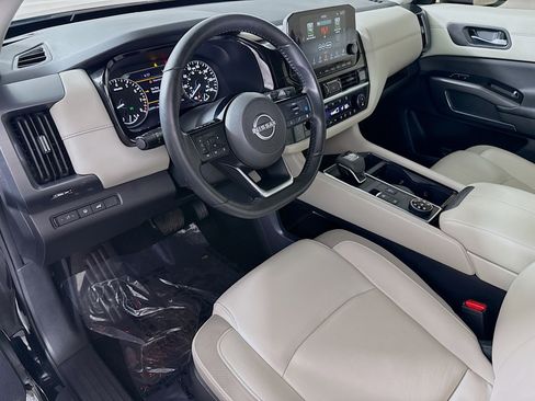 Used 2023 Nissan Pathfinder SL w/ SL Premium Package image 23