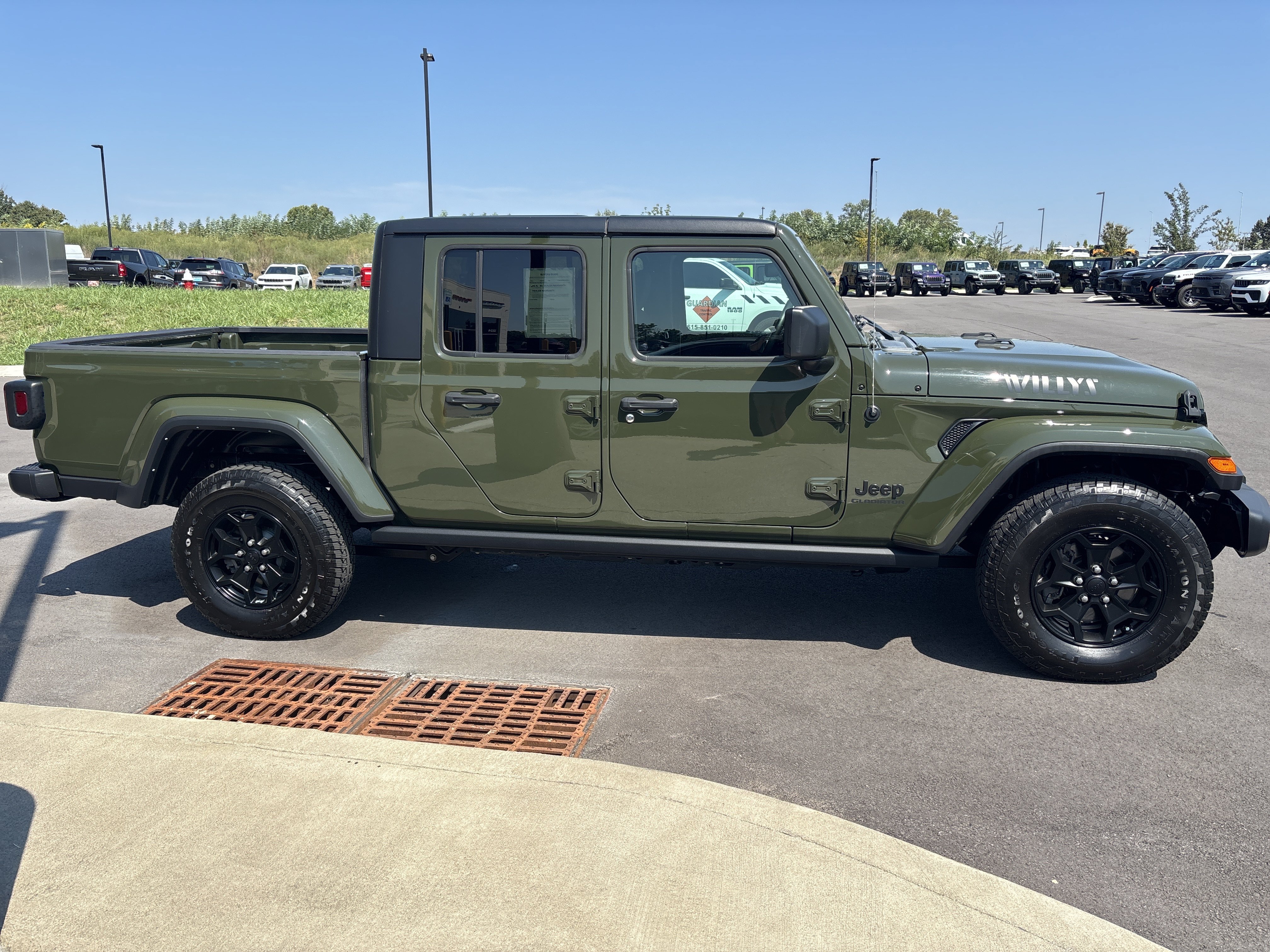 Used 2021 Jeep Gladiator Sport AWD/4WD image 6