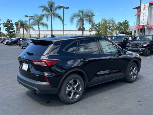 Used 2025 Ford Escape ST-Line AWD/4WD image 7