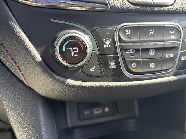 Used 2024 Chevrolet Equinox RS w/ RS Leather Package FWD image 32