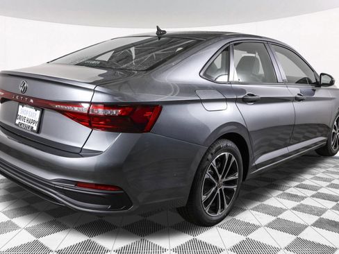 Used 2026 Volkswagen Jetta Sport FWD image 13