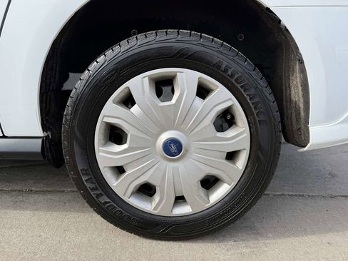 Used 2022 Ford Transit Connect XLT image 8