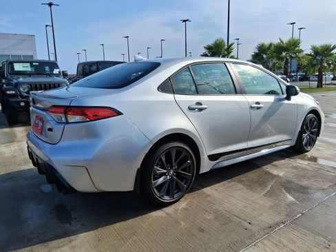 Used 2026 Toyota Corolla SE FWD image 7