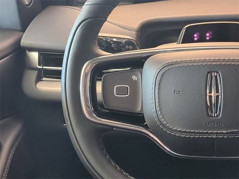 New 2025 Lincoln Navigator Reserve w/ Jet Appearance Package image 25