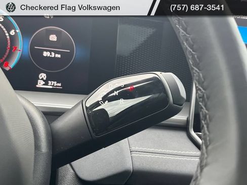 New 2026 Volkswagen Tiguan SE R-Line FWD image 38
