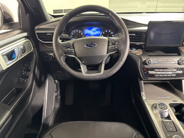 Used 2020 Ford Explorer Limited AWD/4WD image 24