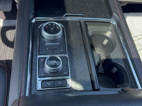 Used 2022 Ford Expedition Max Limited AWD/4WD image 21