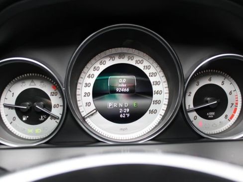 Used 2014 Mercedes-Benz C 250 Sedan image 16
