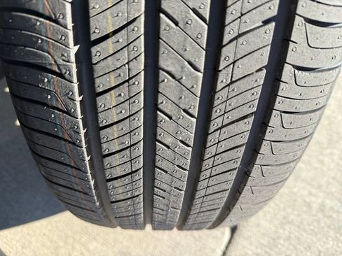 New 2025 Honda Accord SE image 9