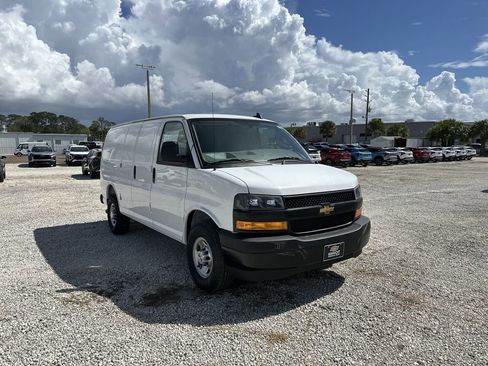 New 2025 Chevrolet Express 2500 w/ Driver Convenience Package image 10