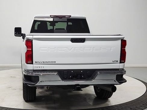 Used 2024 Chevrolet Silverado 2500 LTZ w/ LTZ Premium Package AWD/4WD image 6