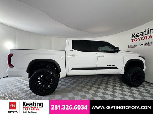 Used 2024 Toyota Tundra Limited AWD/4WD image 4