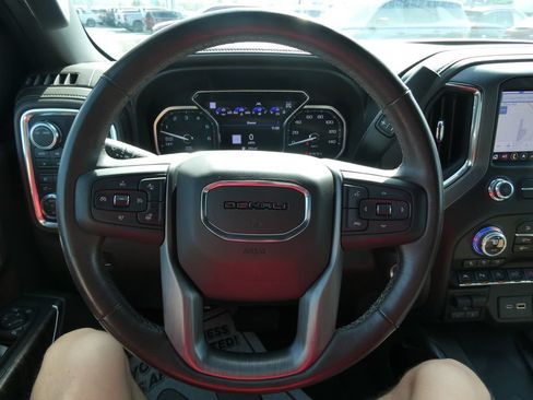 Certified 2021 GMC Sierra 1500 Denali w/ Denali Ultimate Package AWD/4WD image 14