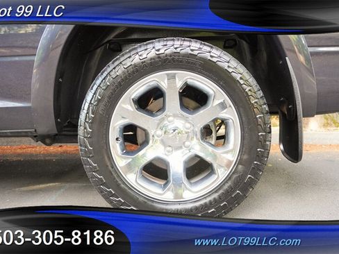 Used 2018 RAM 1500 Laramie w/ Convenience Group AWD/4WD image 37