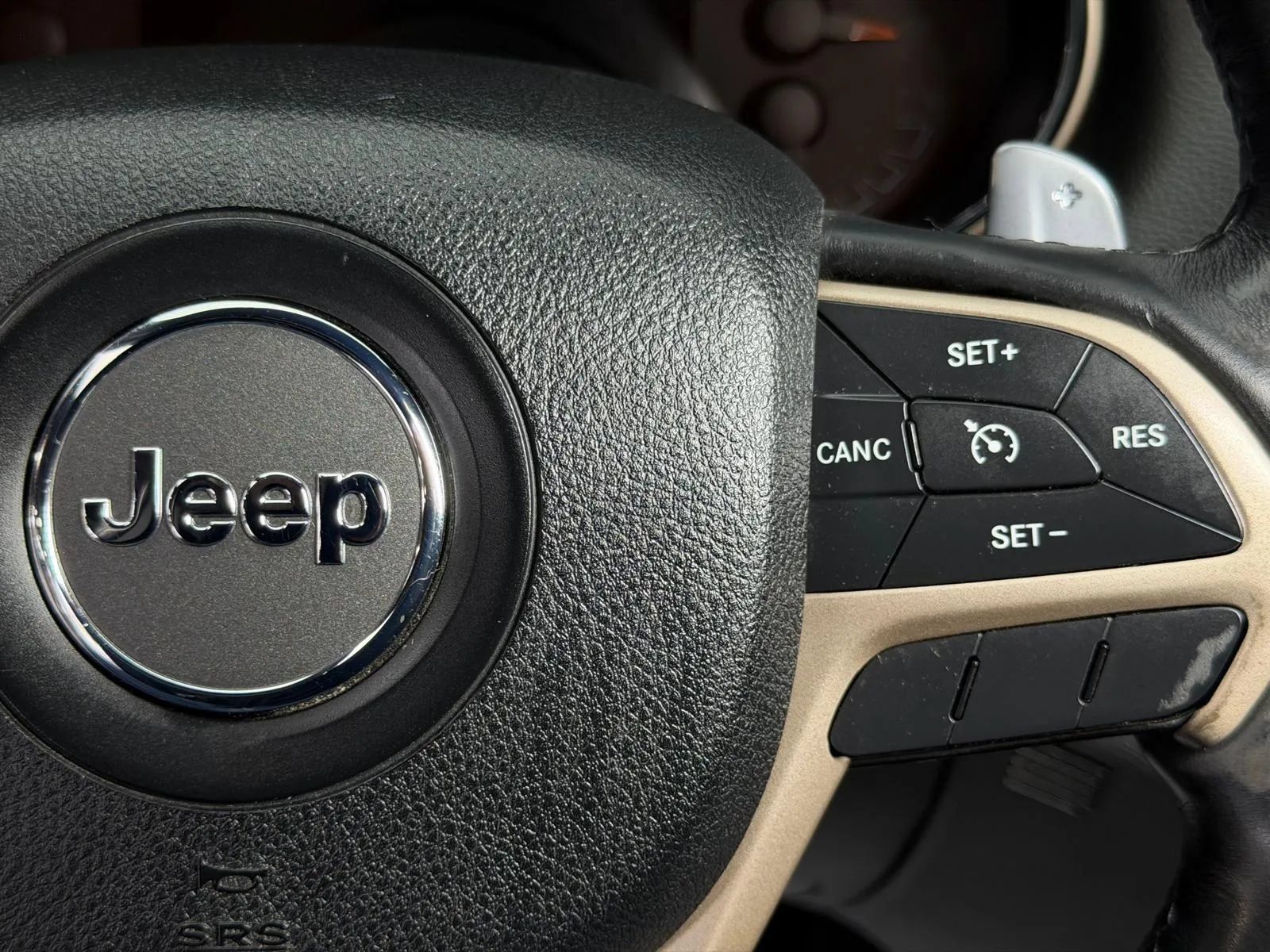 Used 2014 Jeep Grand Cherokee Limited RWD image 32