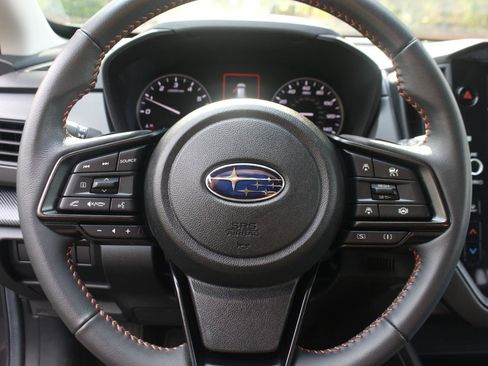 Used 2024 Subaru Crosstrek 2.5i Limited w/ Popular Package #4A AWD/4WD image 16