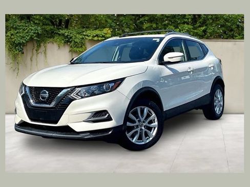 Used 2020 Nissan Rogue Sport SV AWD/4WD image 1