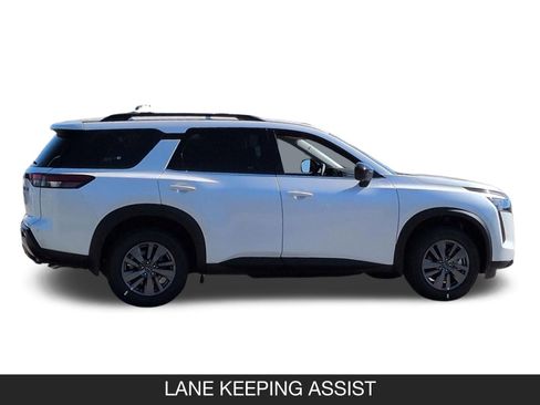 New 2026 Nissan Pathfinder SV image 6