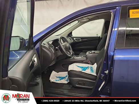 Used 2018 Nissan Pathfinder SV AWD/4WD image 10
